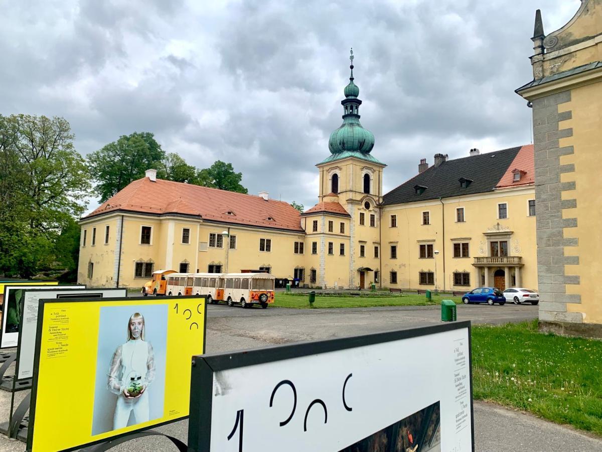 Jezerni Apartman S Terasou A Saunou V Lakepark Residence Doksy  Bagian luar foto